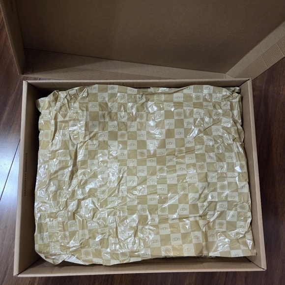 UGG BAILEY TALL II BOOTS TRIPLE BOW BLACK WITH BOX & ORIGINAL PACKAGING SIZE 6 - Picture 11 of 12